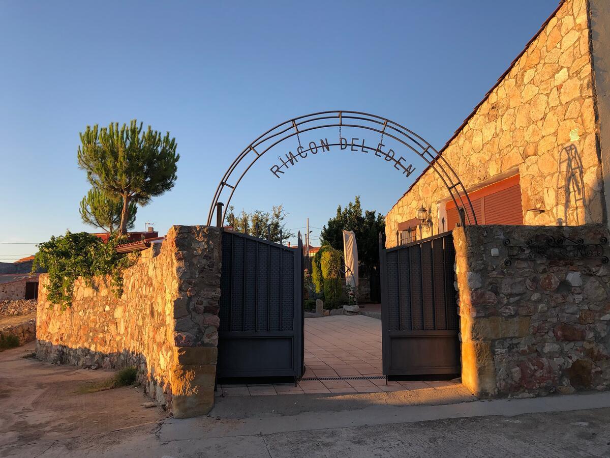 Casa Rural Rincón del Edén Tardobispo Exterior foto